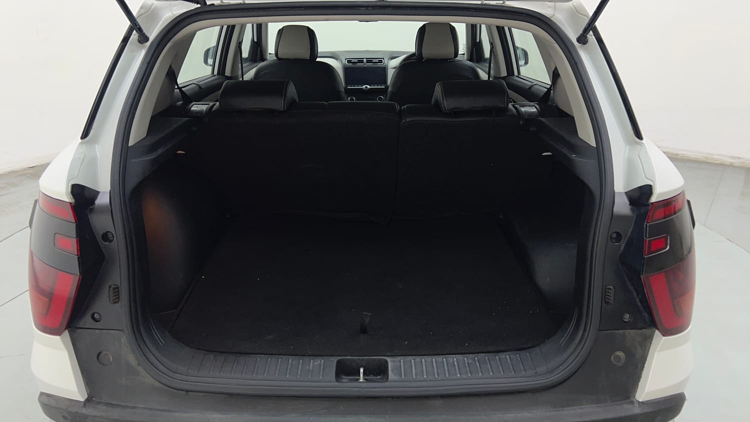 Used 2023 Hyundai Creta SX 1.5 Petrol Petrol Manual interior DICKY INSIDE VIEW