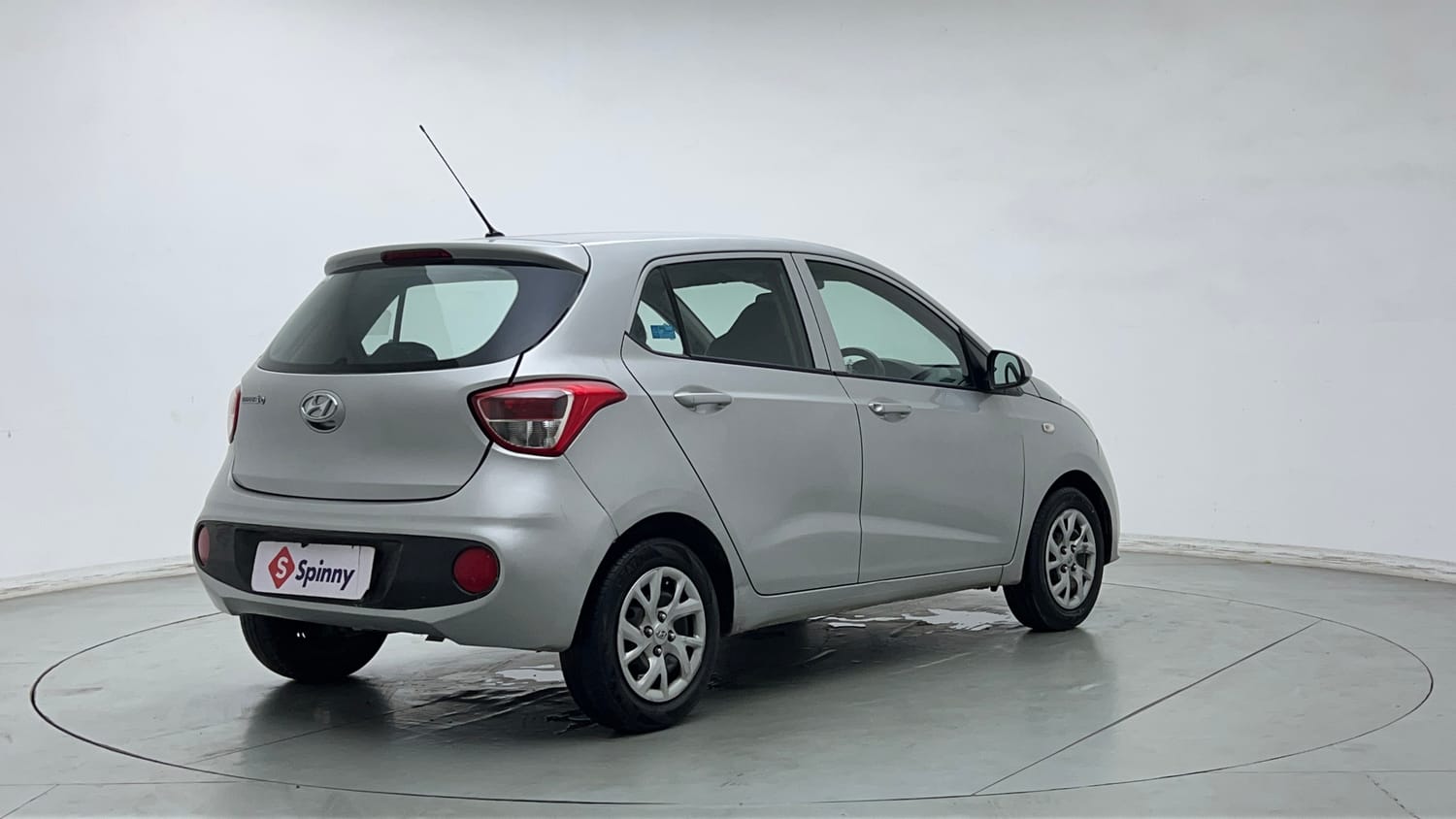 Used 2018 Hyundai Grand i10 Magna 1.2 Kappa VTVT Petrol Manual exterior RIGHT REAR CORNER VIEW