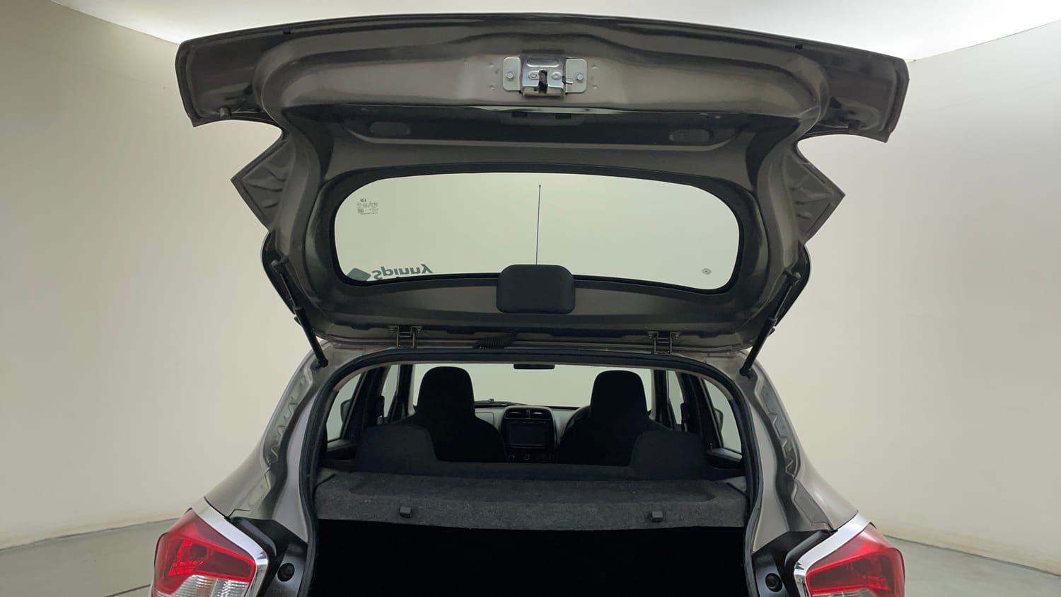 Used 2016 Renault Kwid RXT Petrol Manual interior DICKY DOOR OPEN VIEW