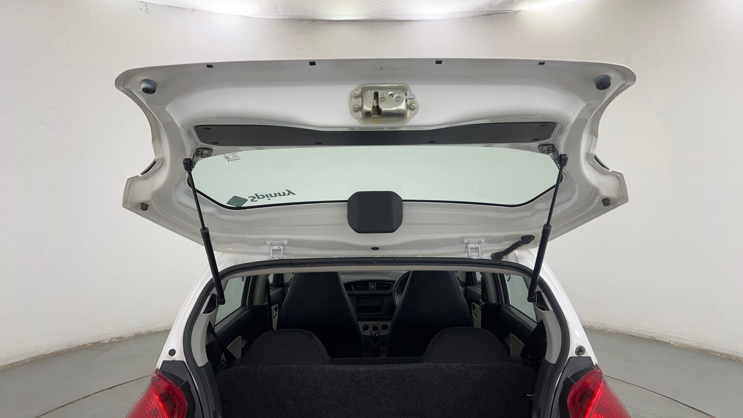 Used 2022 Maruti Suzuki Alto 800 LXi (O) Petrol Manual interior DICKY DOOR OPEN VIEW