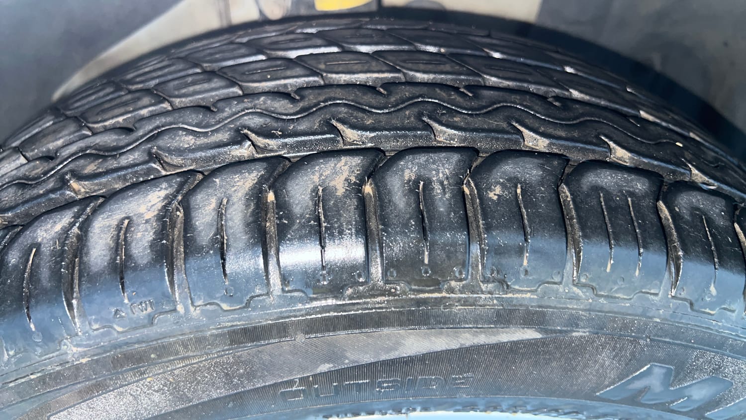 Used 2018 Ford EcoSport Titanium 1.5L TDCi Diesel Manual tyres RIGHT FRONT TYRE TREAD VIEW