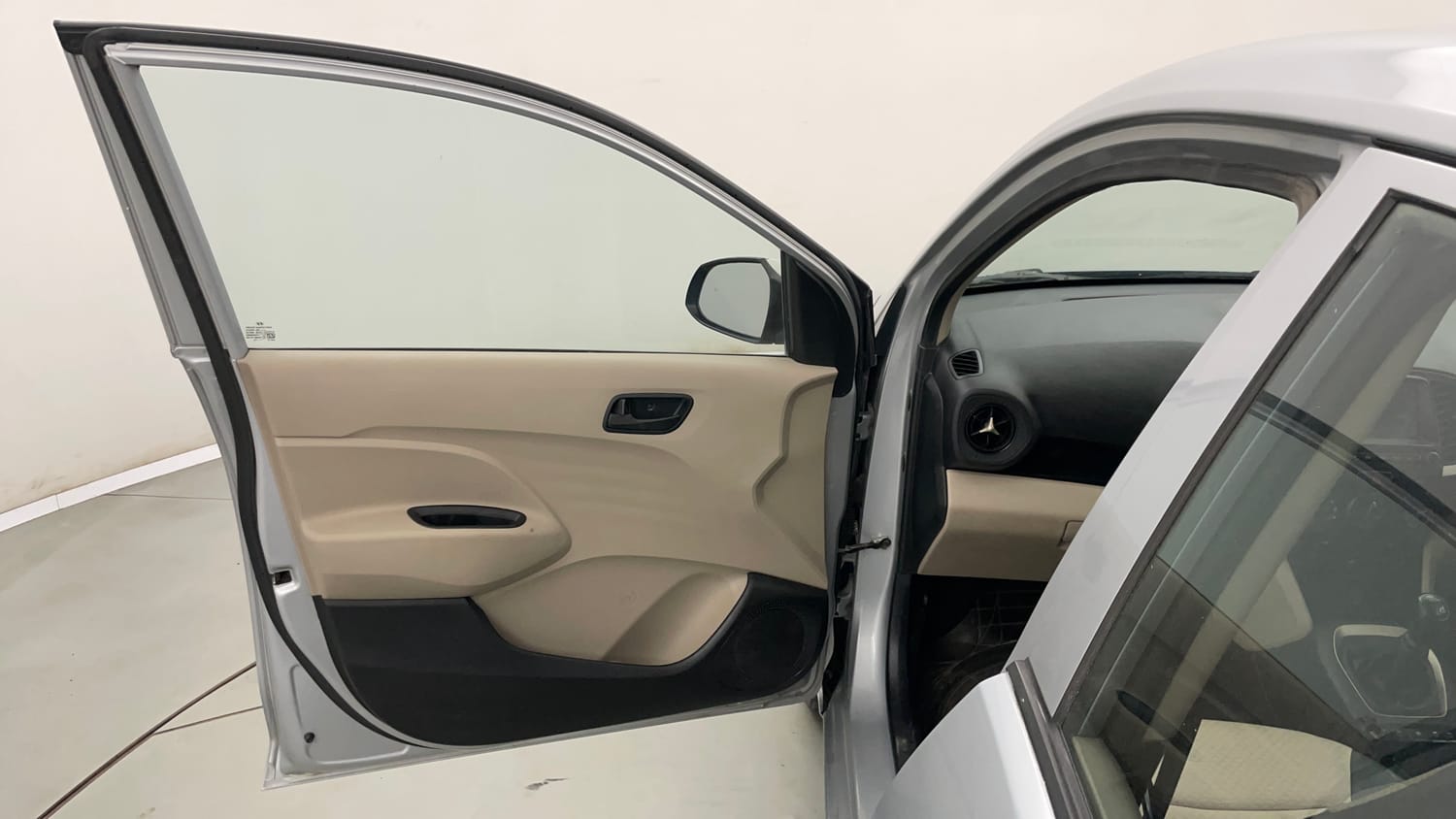 Used 2020 Hyundai New Santro 1.1 Sportz Petrol + CNG (outside fitted) Petrol+cng Manual interior LEFT FRONT DOOR OPEN VIEW