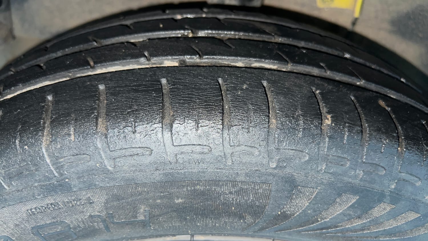 Used 2020 Hyundai Grand i10 Nios Sportz 1.2 Kappa VTVT Petrol Manual tyres RIGHT REAR TYRE TREAD VIEW