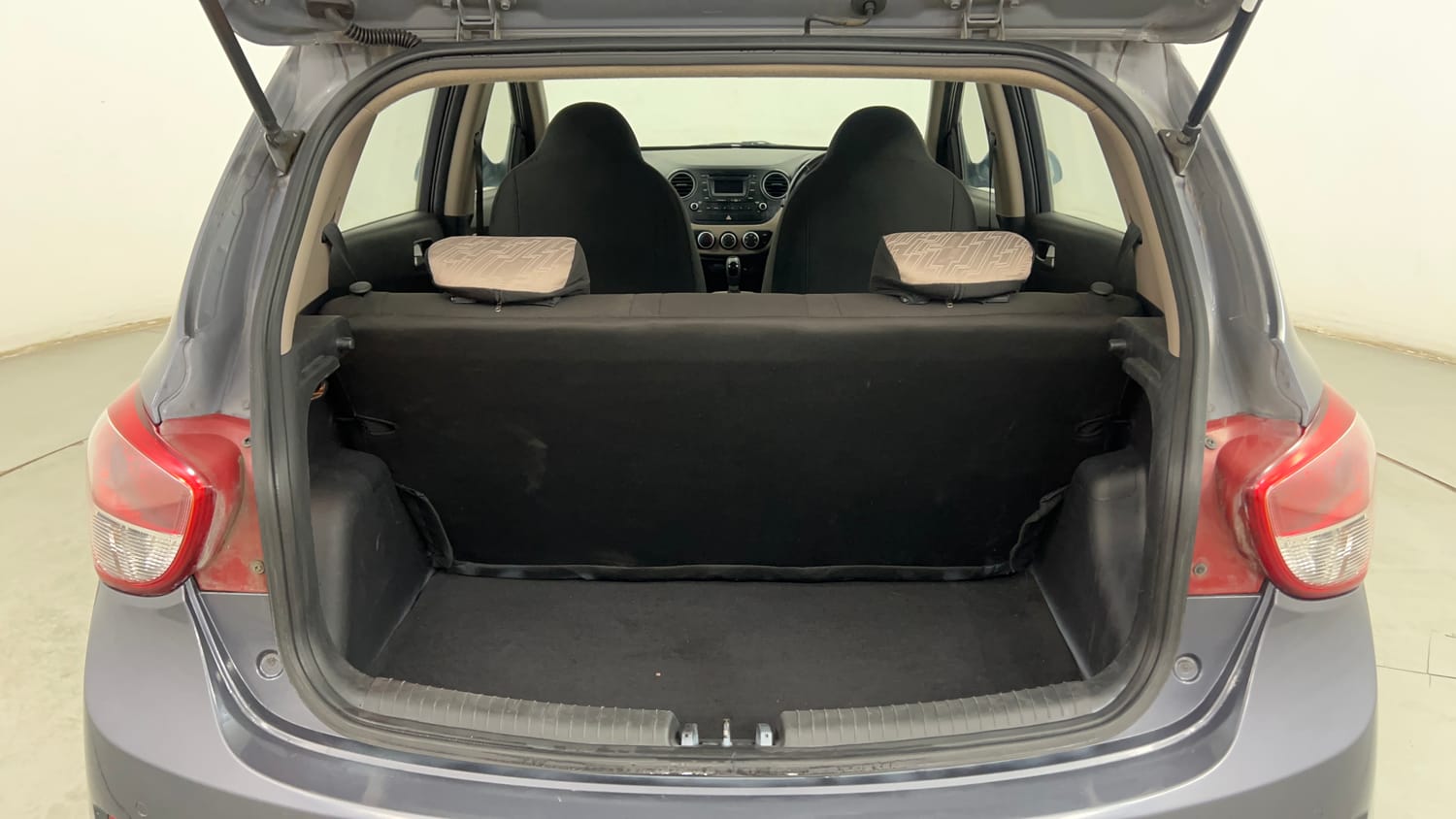 Used 2014 Hyundai Grand i10 Asta AT 1.2 Kappa VTVT Petrol Automatic interior DICKY INSIDE VIEW