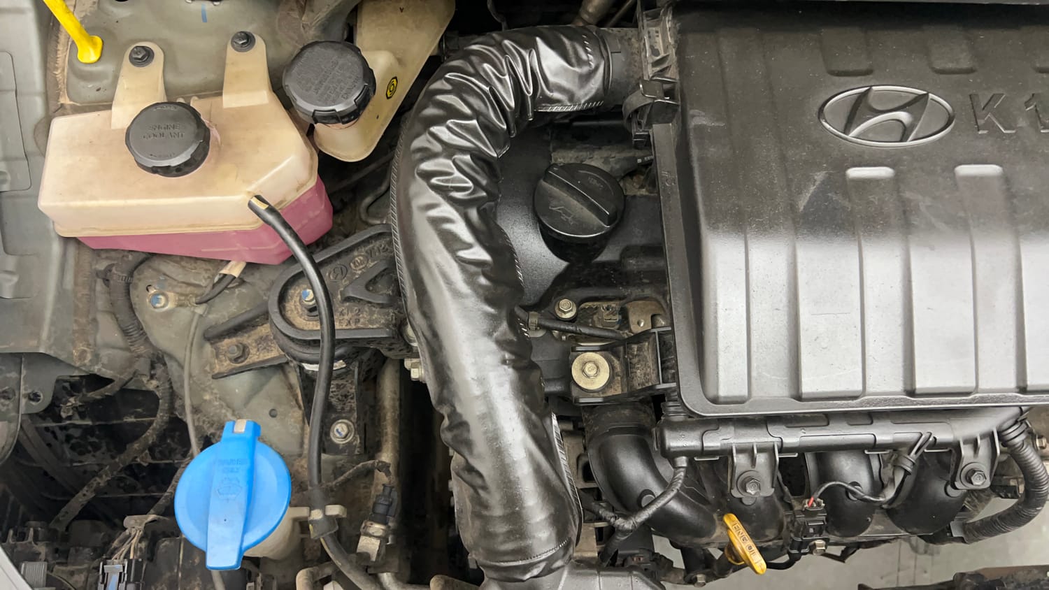 Used 2023 Hyundai Exter SX (O) Connect 1.2 MT Dual Tone Petrol Manual engine ENGINE RIGHT SIDE VIEW