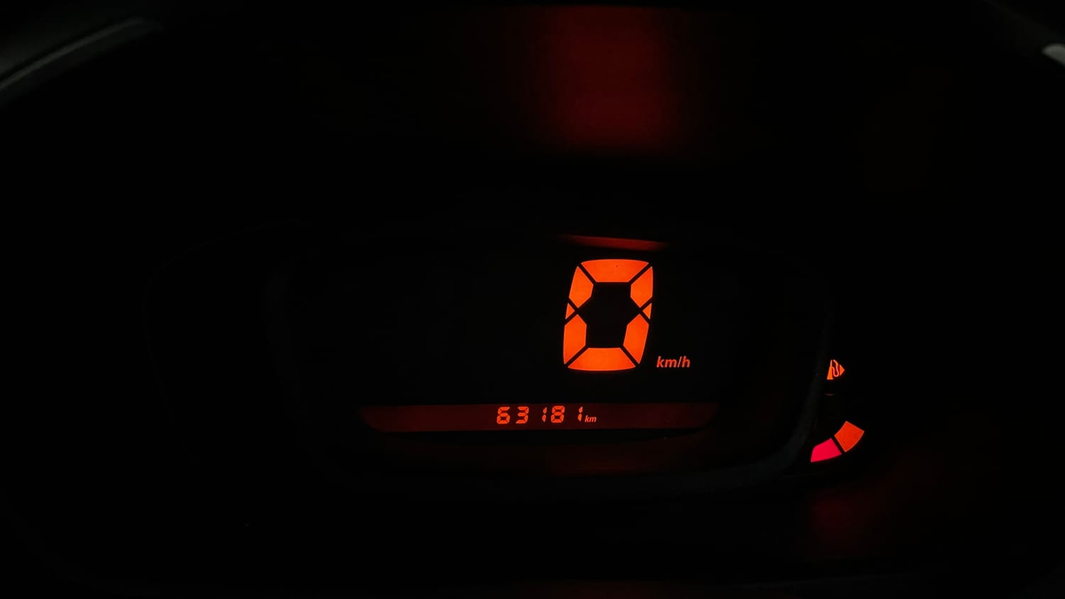 Used 2016 Renault Kwid RXT Petrol Manual interior CLUSTERMETER VIEW
