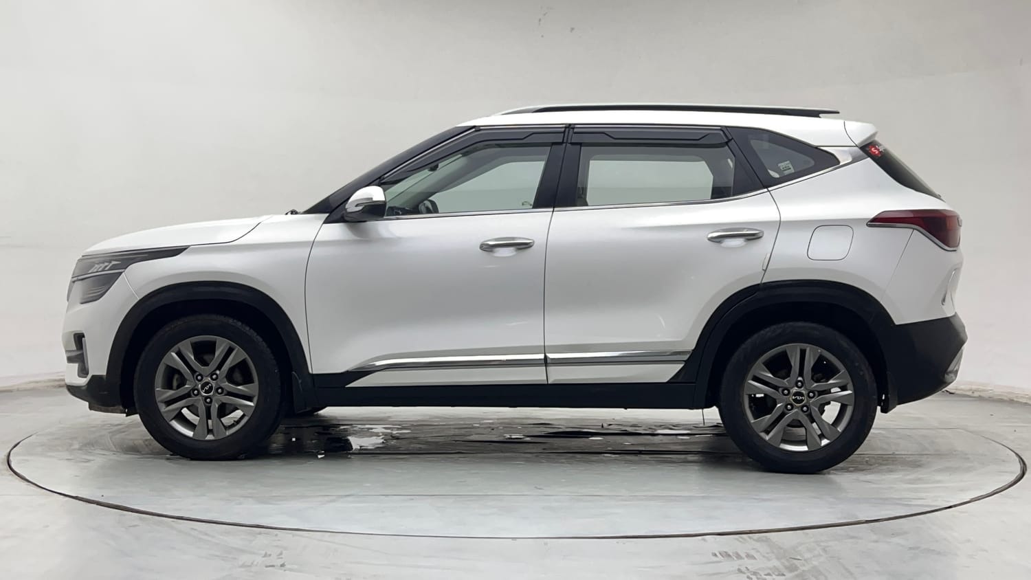 Used 2021 kia Seltos HTX 1.5 IVT Petrol Automatic exterior LEFT SIDE VIEW