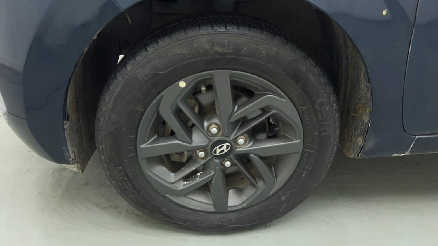 Used 2020 Hyundai Grand i10 Nios Sportz 1.2 Kappa VTVT Petrol Manual tyres LEFT FRONT TYRE RIM VIEW