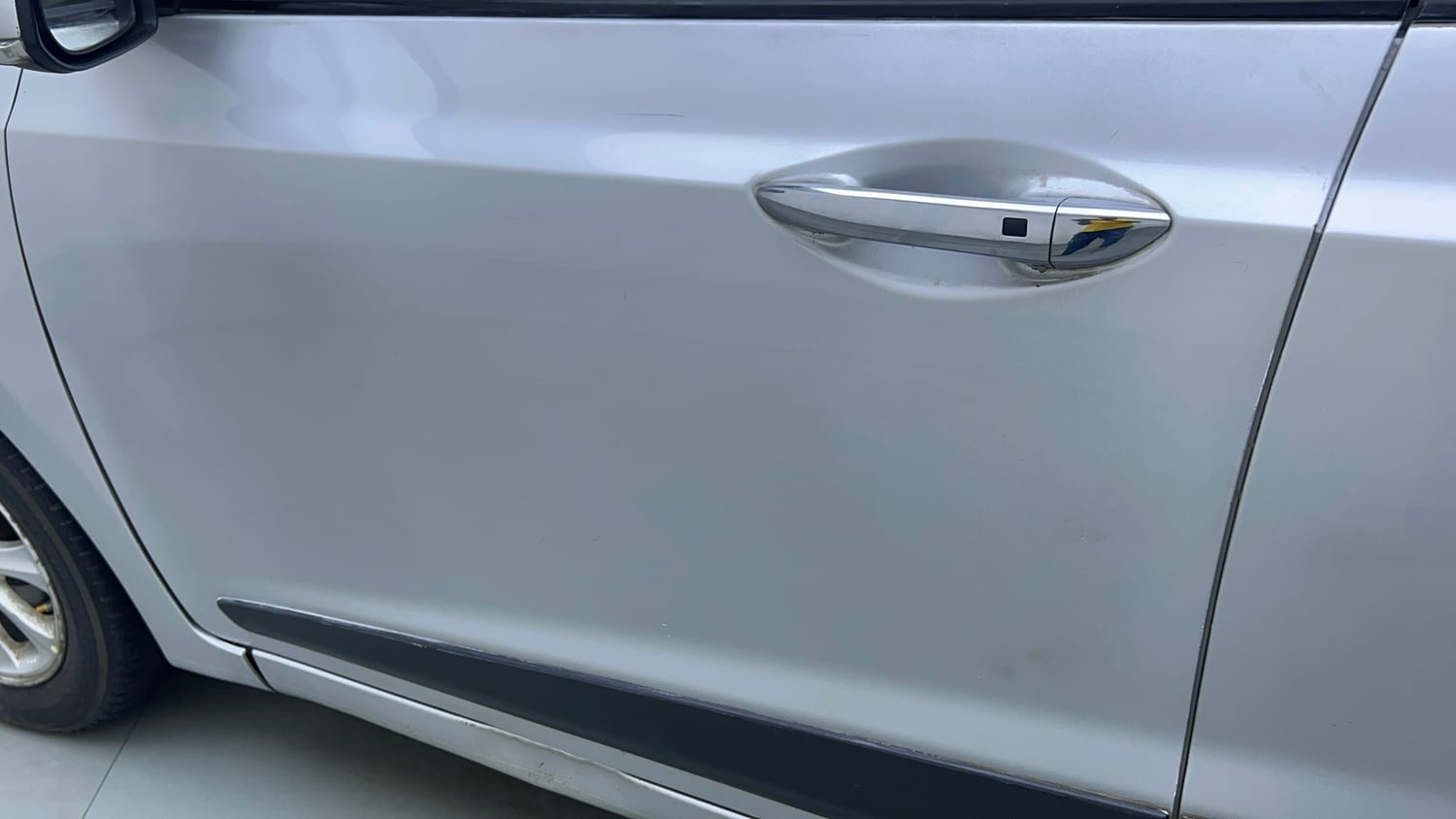 Used 2014 Hyundai Grand i10 Asta AT 1.2 Kappa VTVT Petrol Automatic dents MINOR SCRATCH