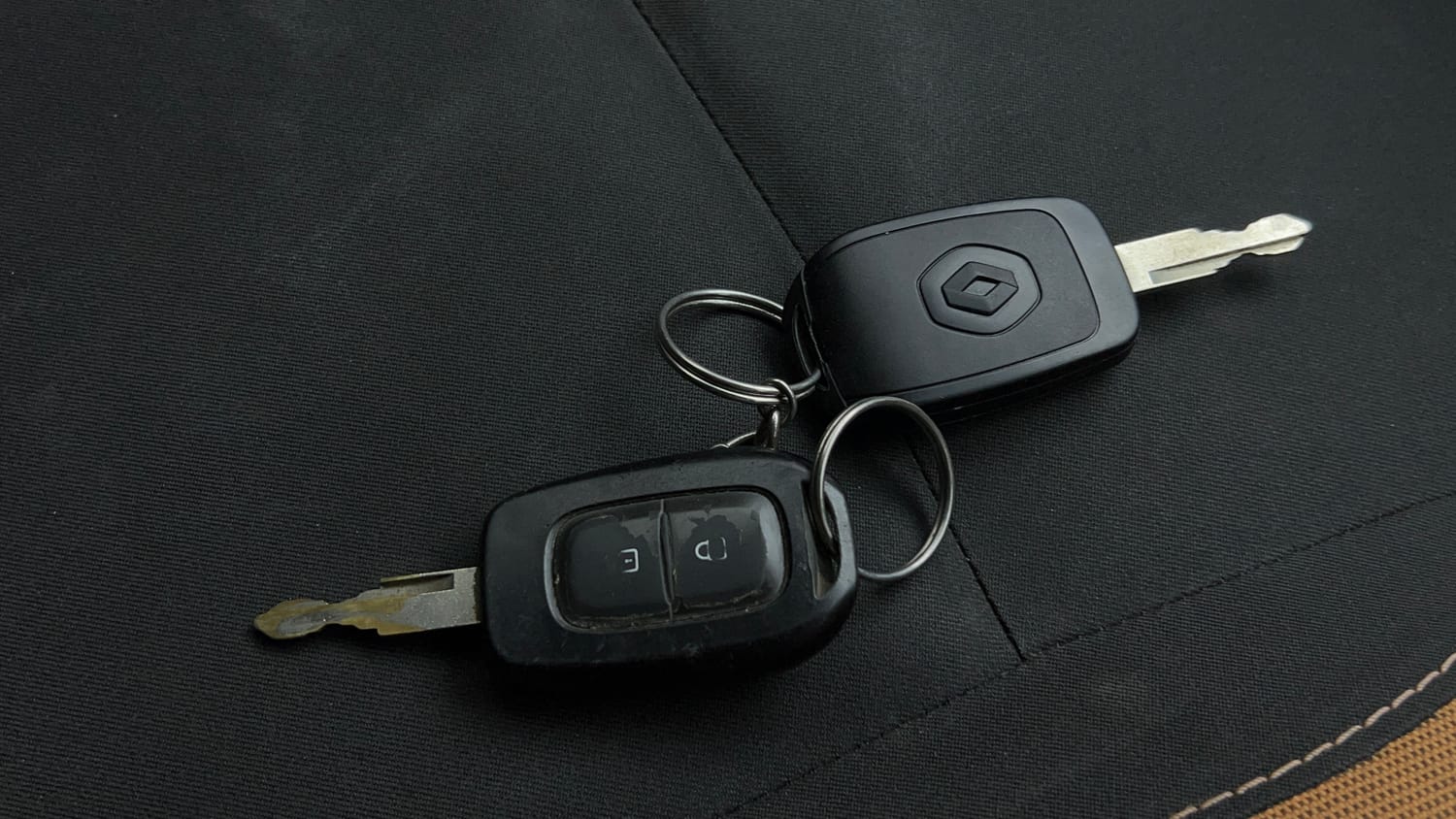Used 2017 Renault Kwid CLIMBER 1.0 AMT Petrol Automatic extra CAR KEY VIEW