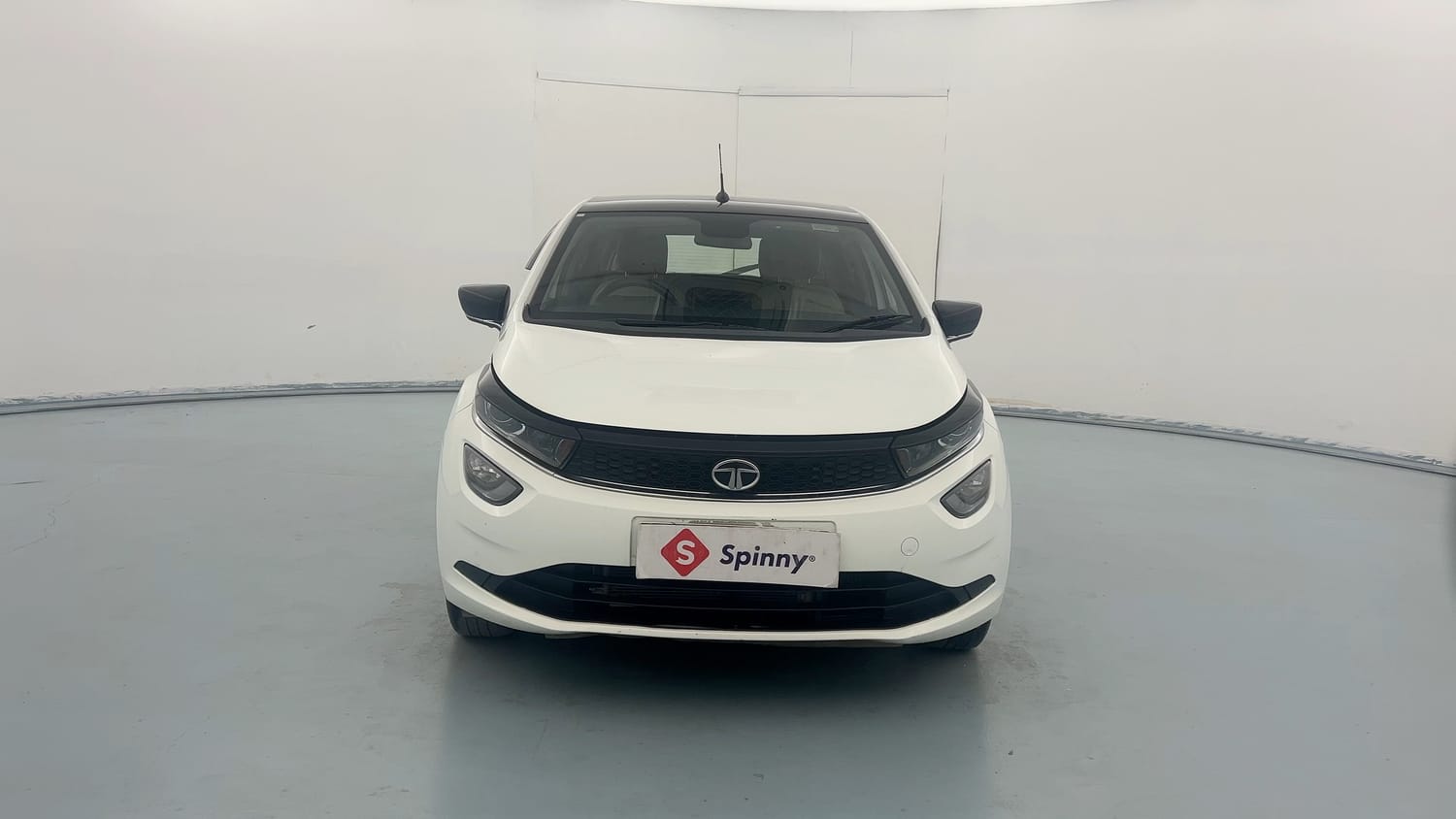 Used 2022 Tata Altroz XZ Plus Diesel Diesel Manual exterior FRONT VIEW