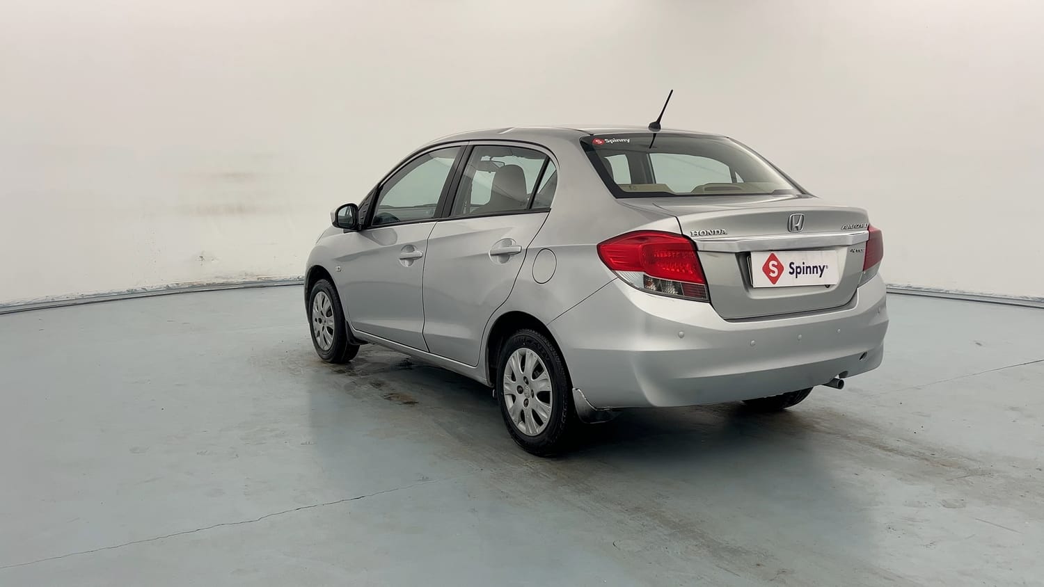 Used 2014 Honda Amaze 1.2 S i-VTEC Petrol Manual exterior LEFT REAR CORNER VIEW