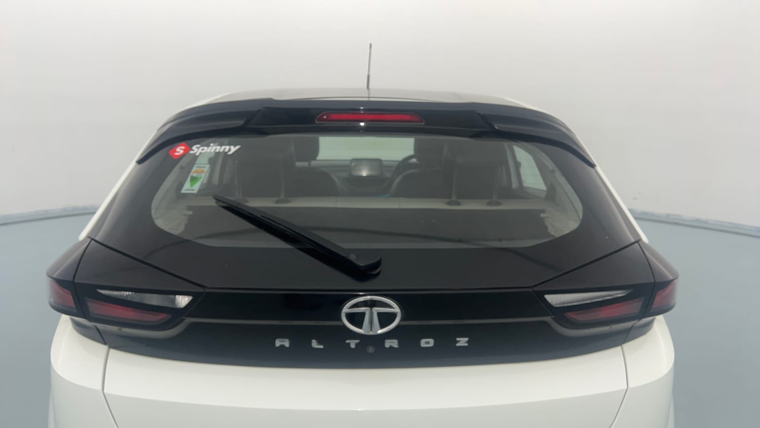 Used 2022 Tata Altroz XZ Plus Diesel Diesel Manual exterior BACK WINDSHIELD VIEW
