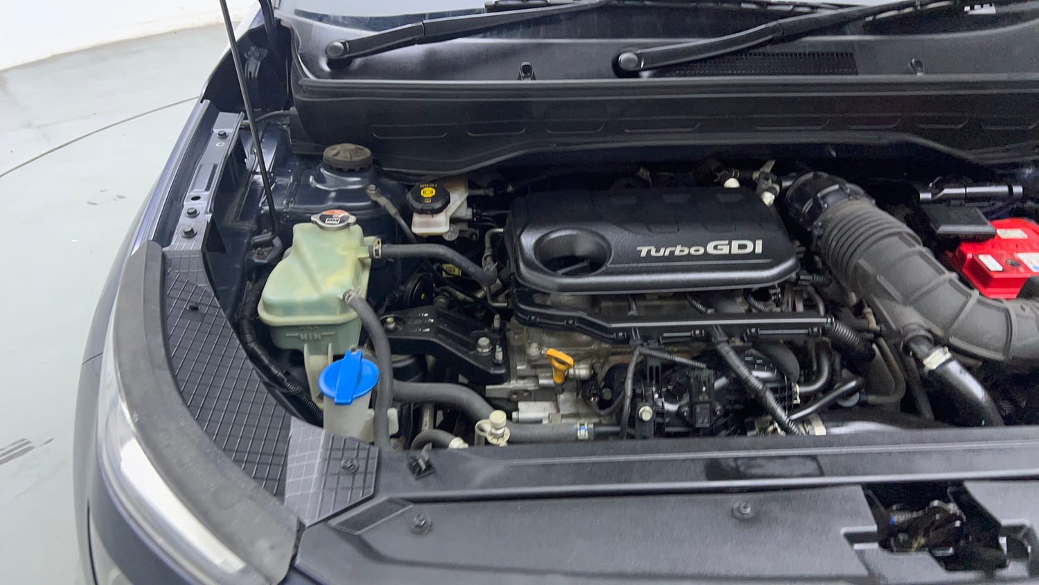 Used 2020 Hyundai Venue SX Plus 1.0 Turbo DCT Petrol Automatic engine ENGINE RIGHT SIDE VIEW
