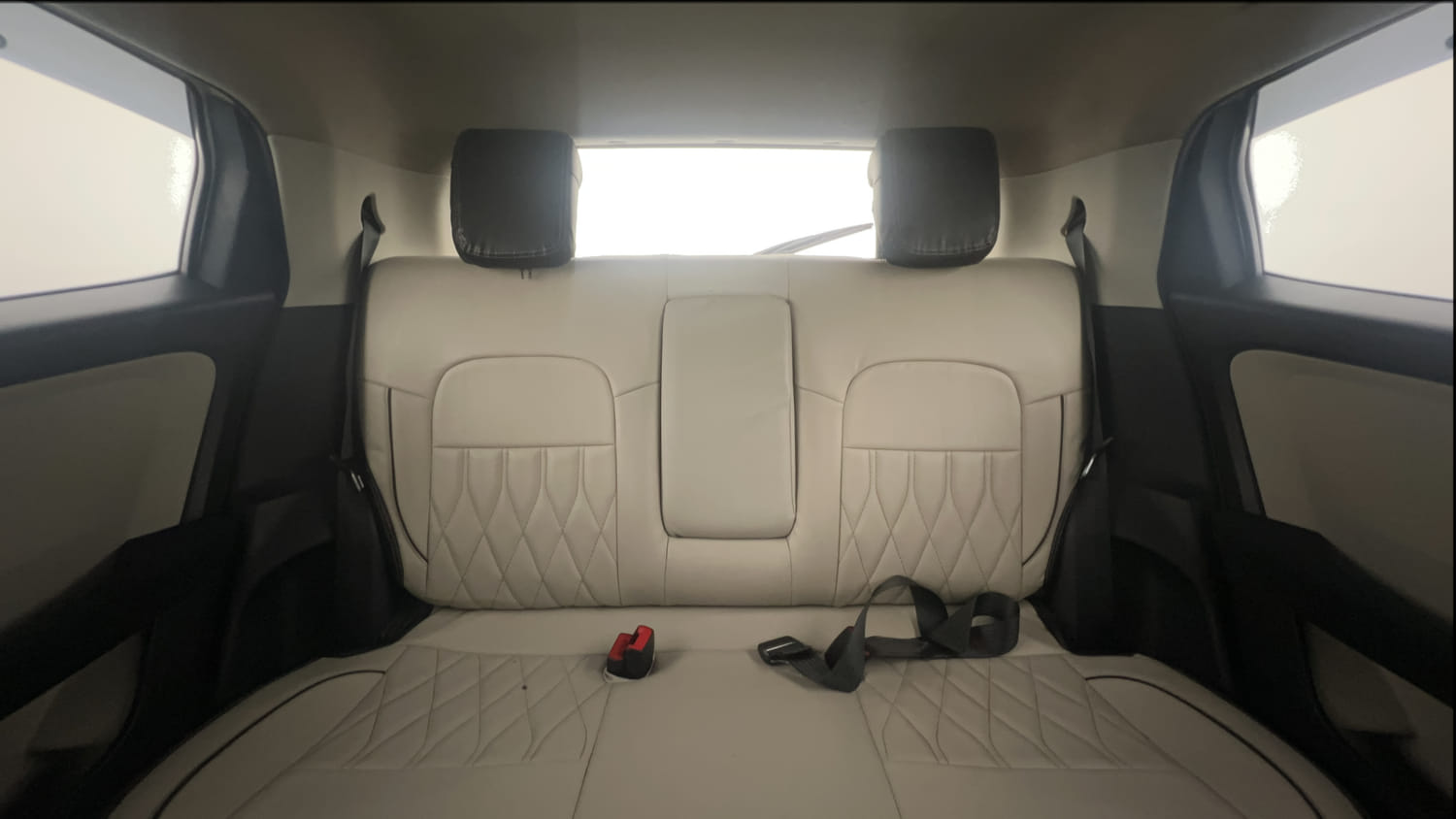 Used 2022 Tata Altroz XZ Plus Diesel Diesel Manual interior REAR SEAT CONDITION VIEW