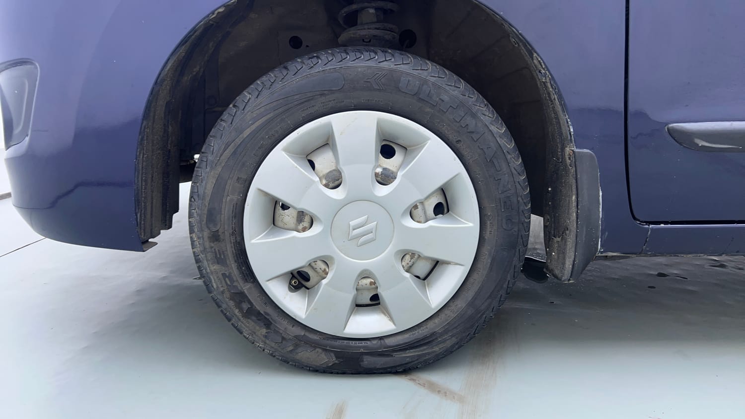Used 2017 Maruti Suzuki Wagon R LXI CNG Cng Manual tyres LEFT FRONT TYRE RIM VIEW