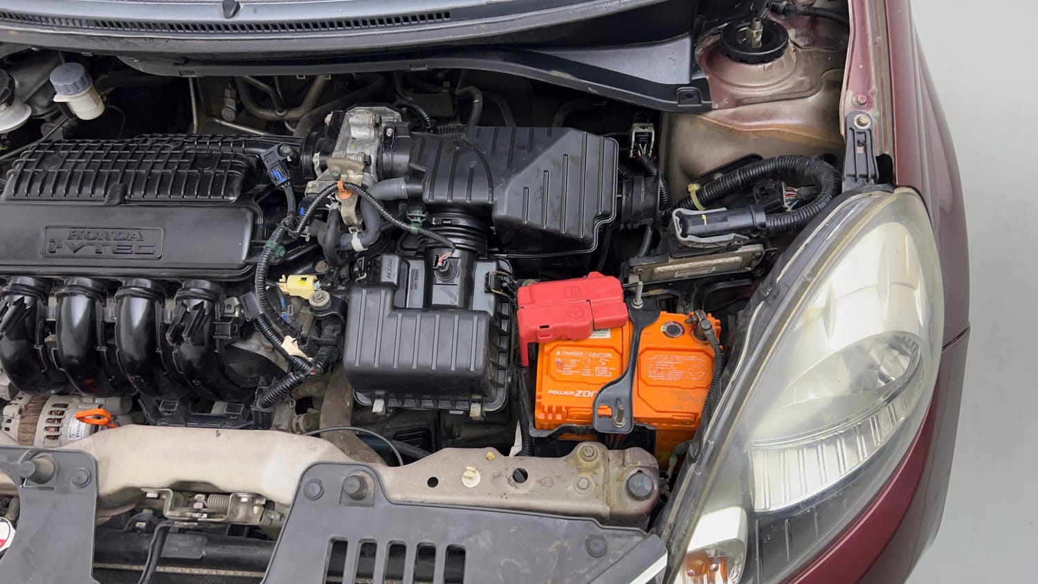 Used 2014 Honda Mobilio S Petrol Petrol Manual engine ENGINE LEFT SIDE VIEW