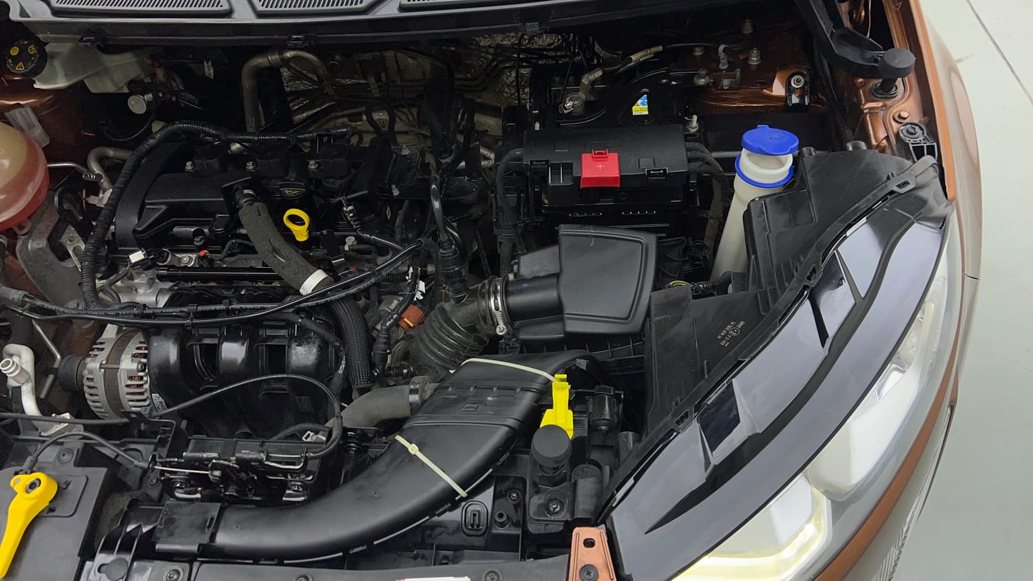 Used 2018 Ford EcoSport Titanium 1.5L Ti-VCT Petrol Manual engine ENGINE LEFT SIDE VIEW