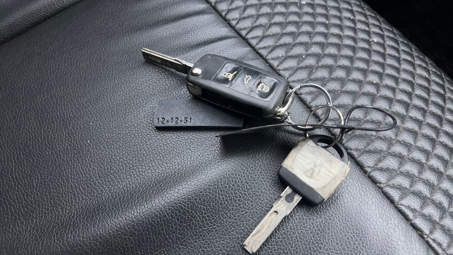 Used 2015 Volkswagen Polo Comfortline 1.2L (P) Petrol Manual extra CAR KEY VIEW