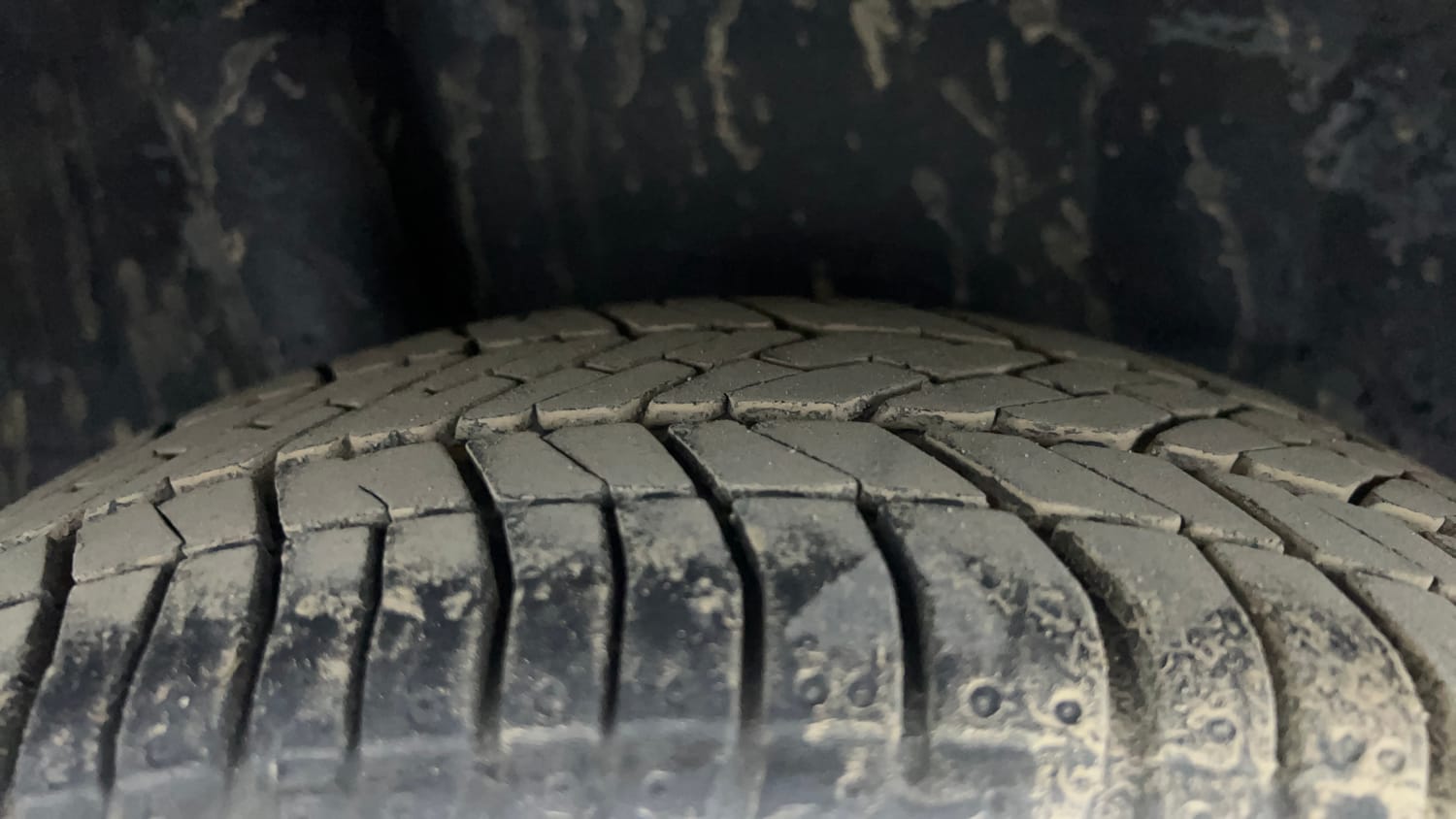 Used 2018 Honda Brio S (O)MT Petrol Manual tyres RIGHT REAR TYRE TREAD VIEW