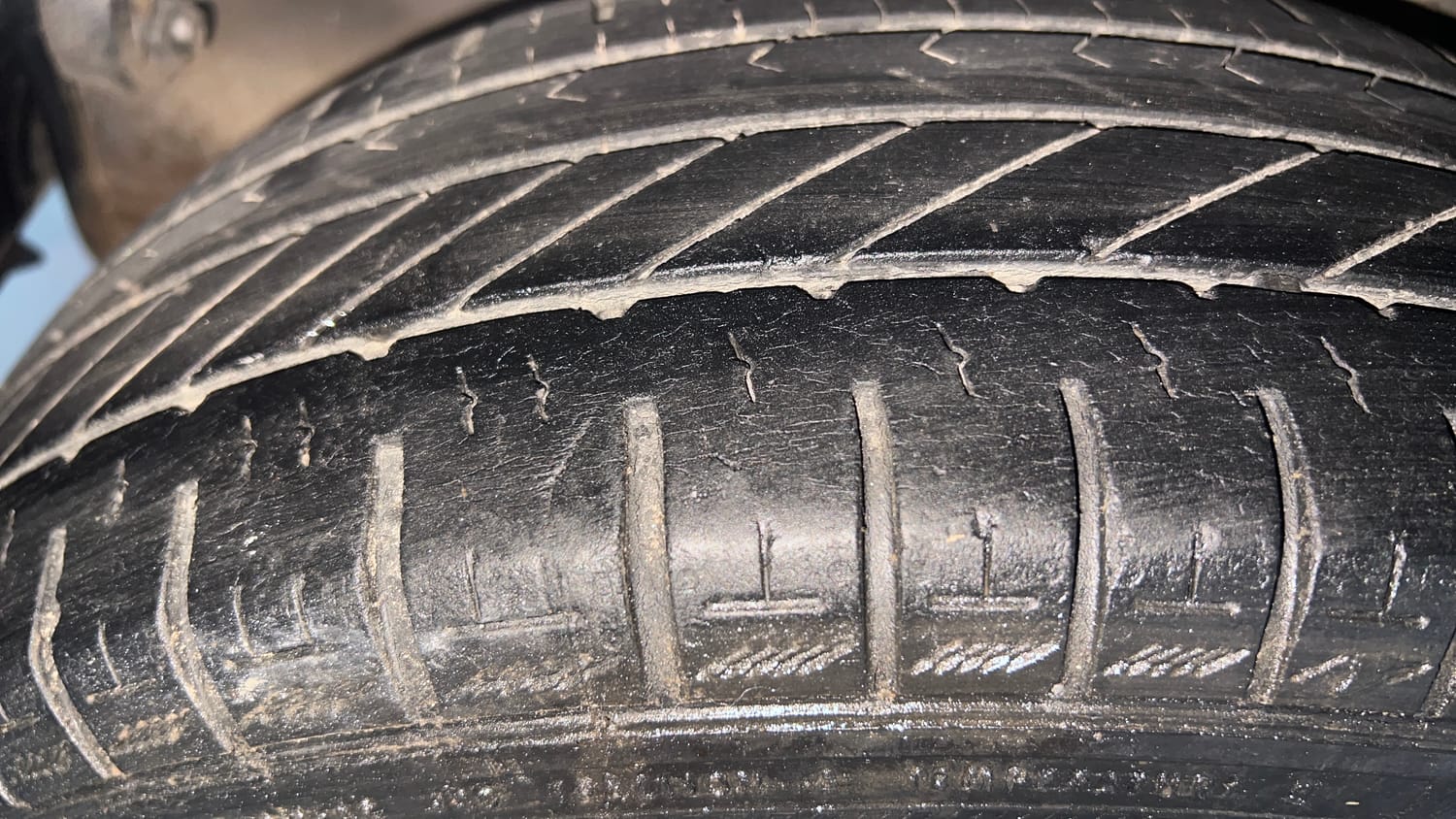 Used 2015 Maruti Suzuki Celerio VXi Petrol Manual tyres RIGHT REAR TYRE TREAD VIEW