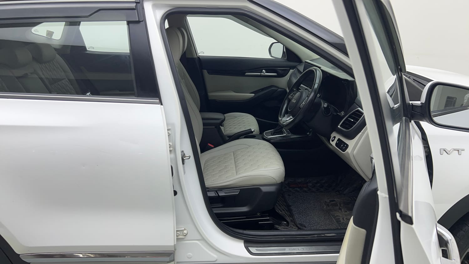 Used 2021 kia Seltos HTX 1.5 IVT Petrol Automatic interior RIGHT SIDE FRONT DOOR CABIN VIEW