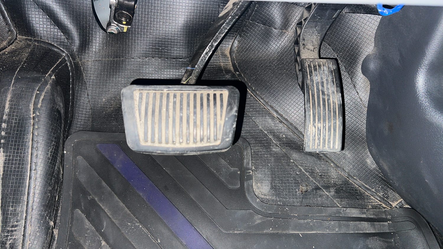 Used 2025 Hyundai Grand i10 Nios Asta 1.2 Kappa AMT Petrol Automatic interior PEDALS VIEW