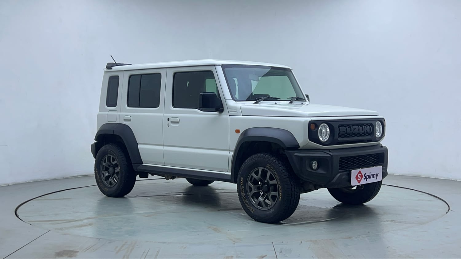 Used 2023 Maruti Suzuki Jimny Alpha AT Petrol Automatic exterior RIGHT FRONT CORNER VIEW