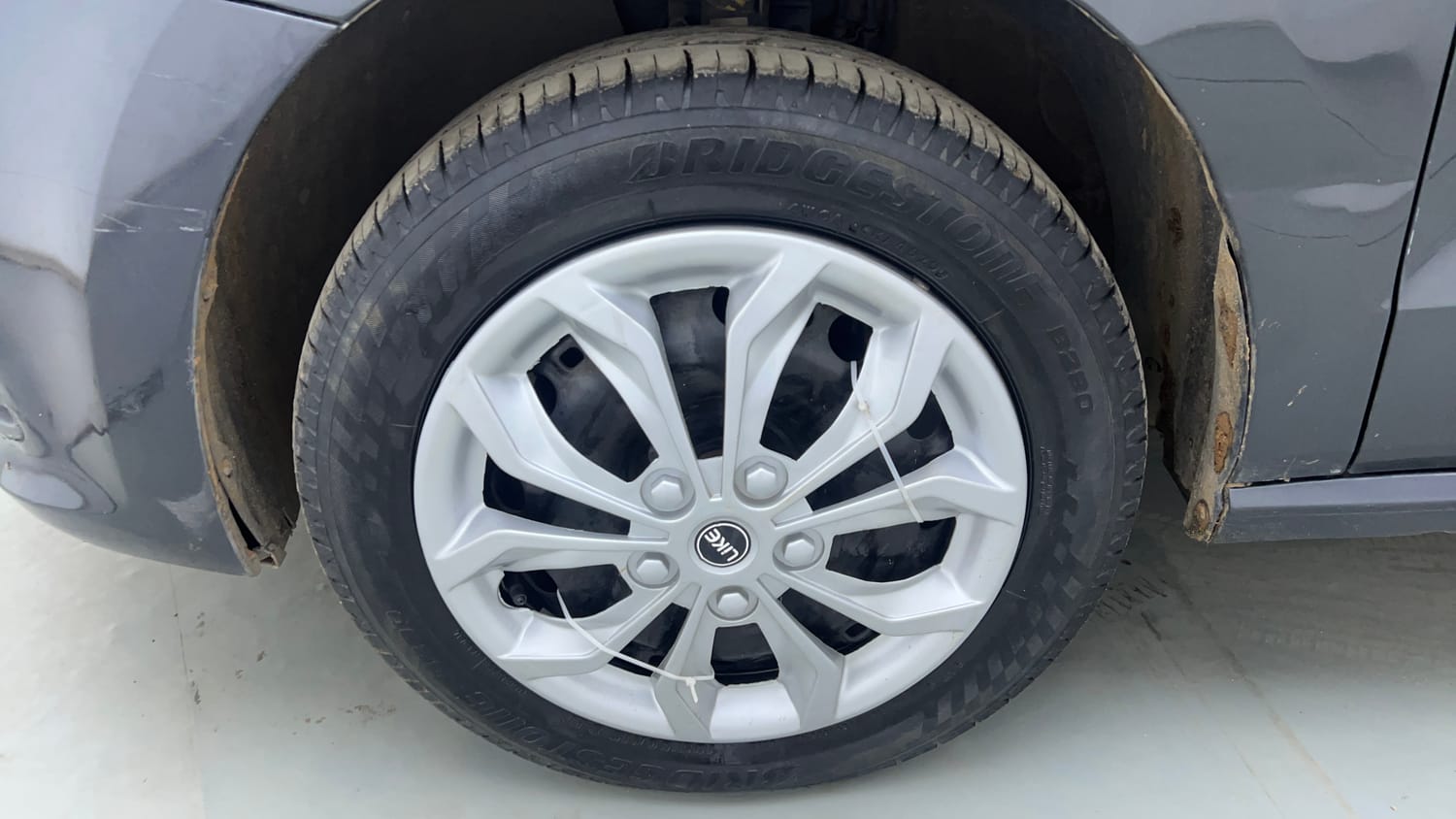 Used 2017 Volkswagen Polo Comfortline 1.5L (D) Diesel Manual tyres LEFT FRONT TYRE RIM VIEW