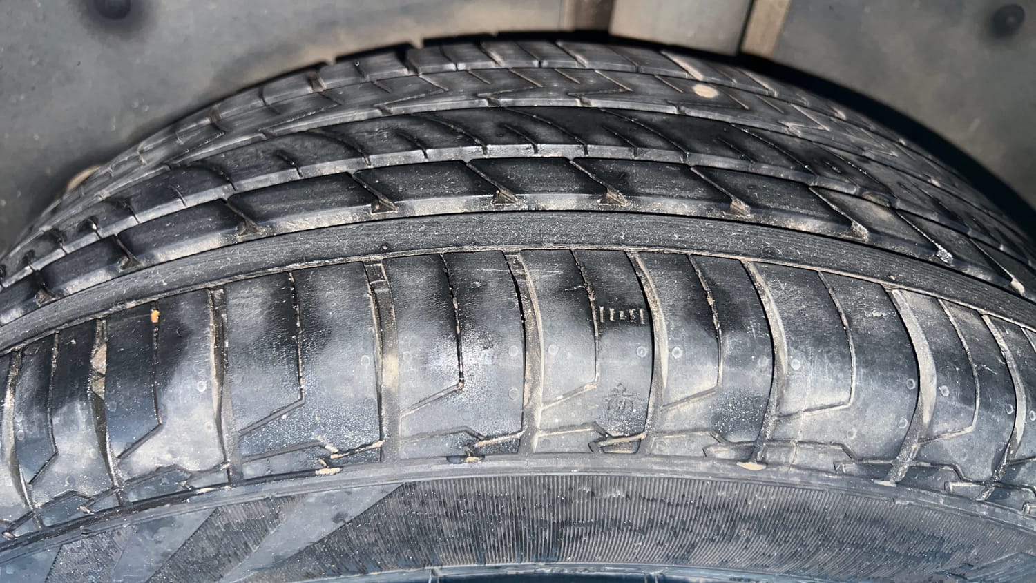 Used 2019 MG Motors Hector Sharp 1.5 DCT Petrol Petrol Automatic tyres LEFT REAR TYRE TREAD VIEW