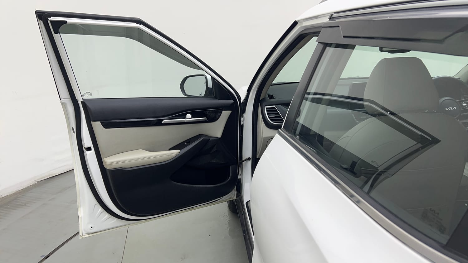Used 2021 kia Seltos HTX 1.5 IVT Petrol Automatic interior LEFT FRONT DOOR OPEN VIEW
