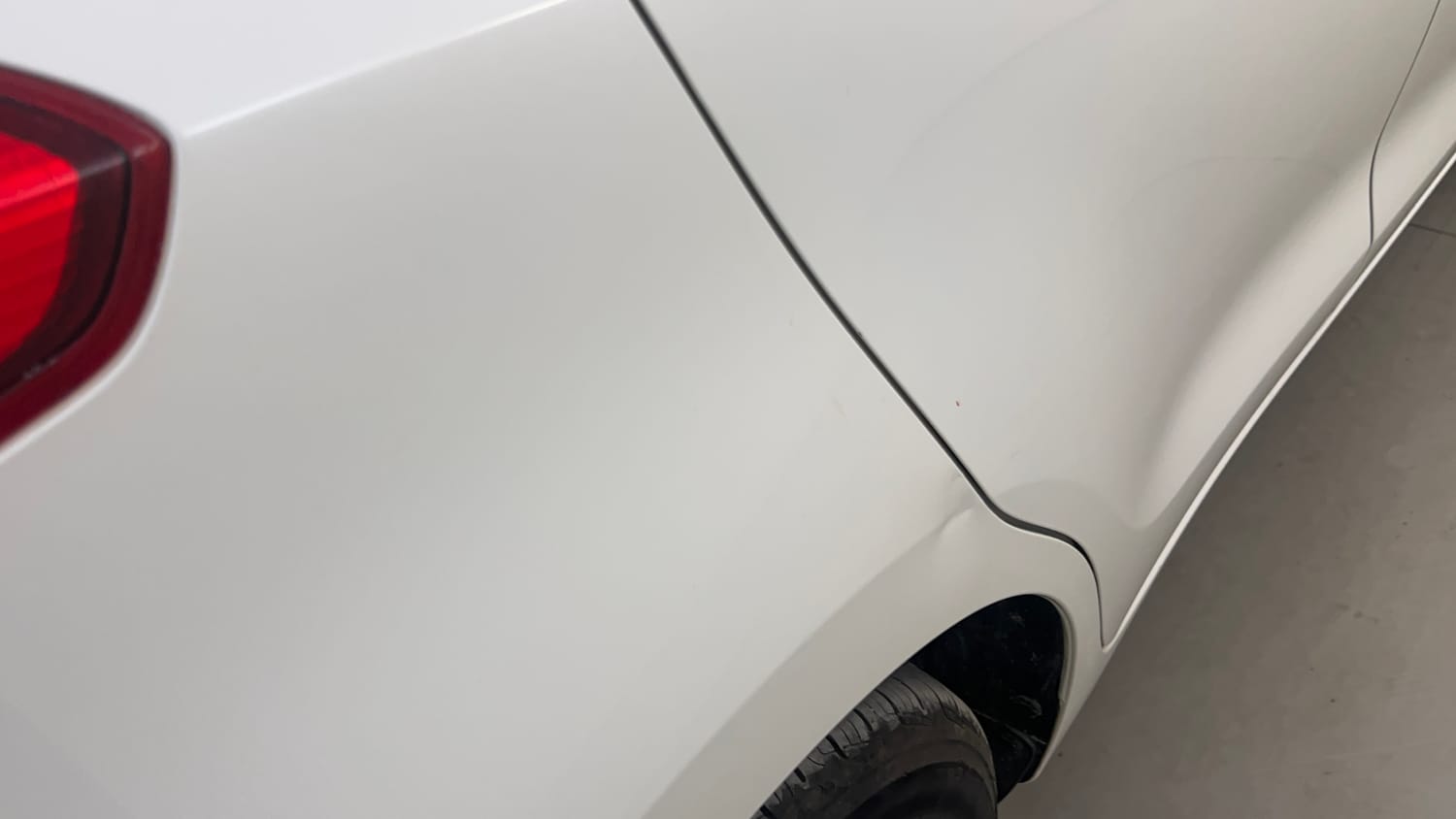 Used 2022 Maruti Suzuki Swift ZXi AMT Petrol Automatic dents MINOR DENT