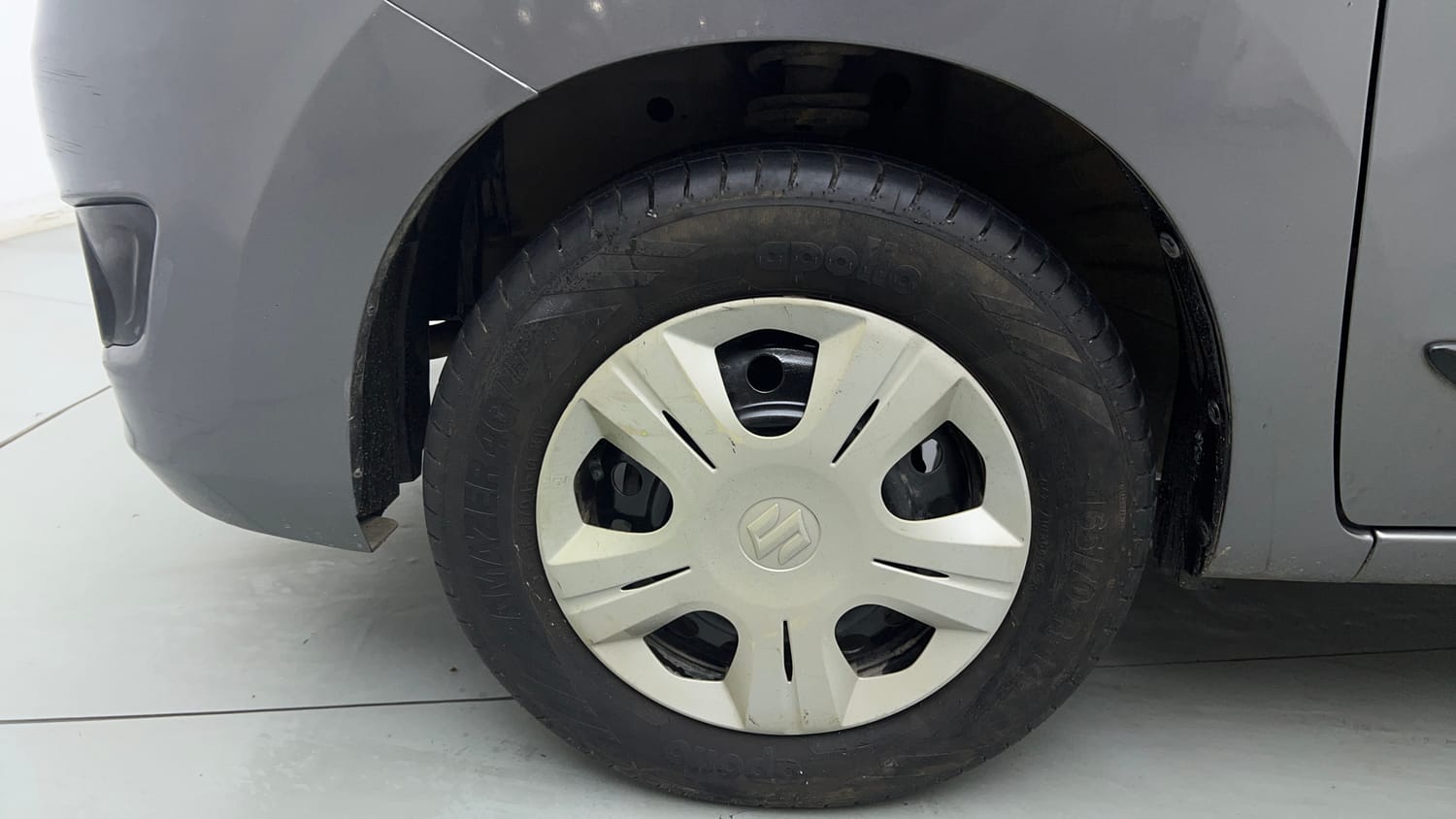 Used 2016 Maruti Suzuki Wagon R VXI Petrol Manual tyres LEFT FRONT TYRE RIM VIEW