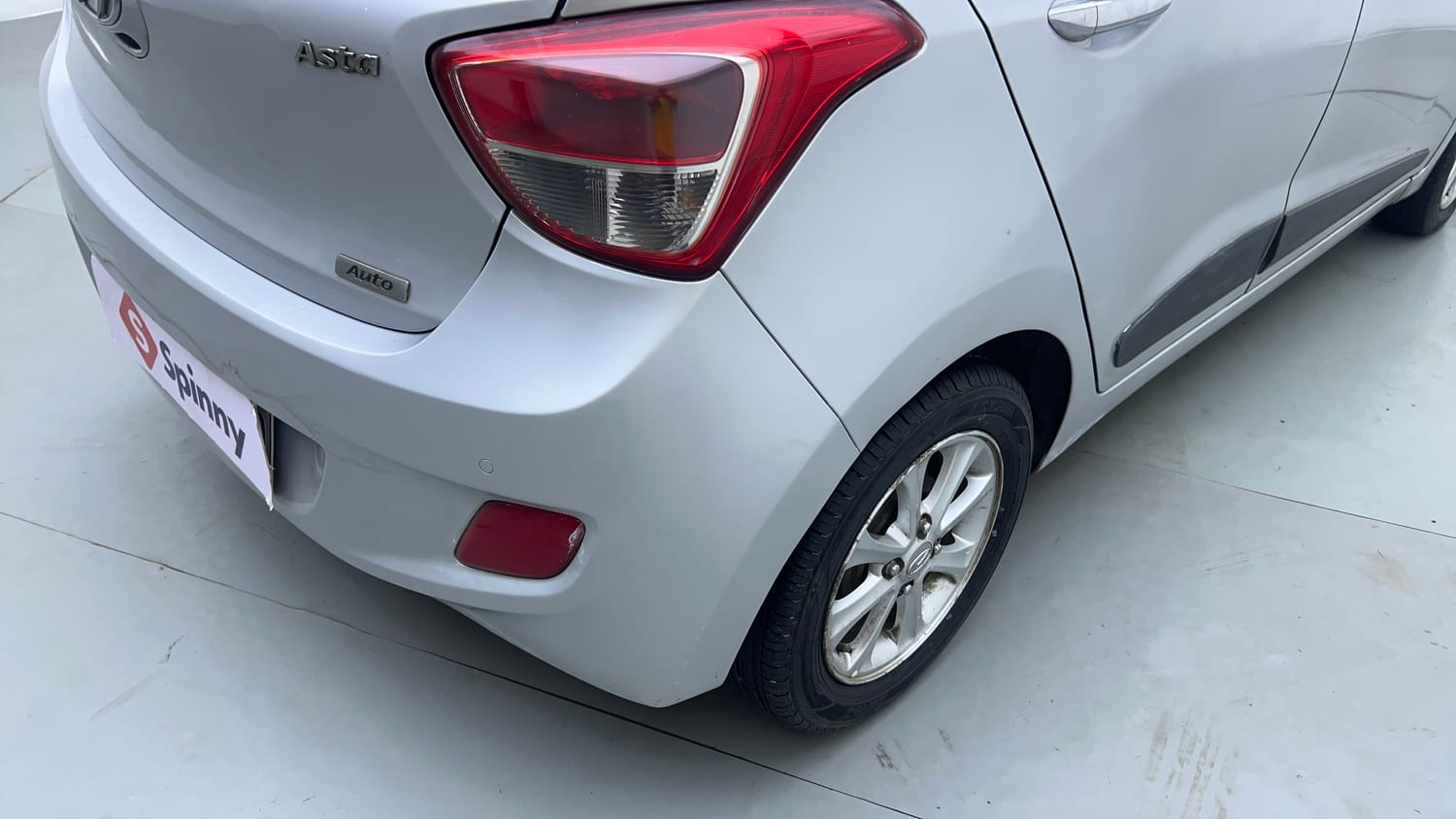 Used 2014 Hyundai Grand i10 Asta AT 1.2 Kappa VTVT Petrol Automatic dents MINOR SCRATCH