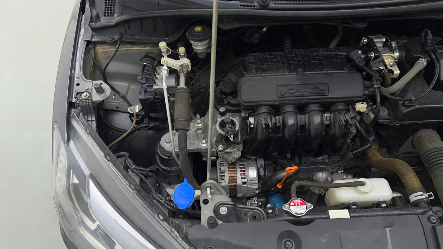 Used 2022 Honda City 4th Generation V Petrol Petrol Manual engine ENGINE RIGHT SIDE VIEW