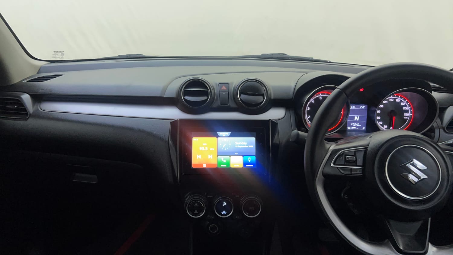 Used 2022 Maruti Suzuki Swift ZXi AMT Petrol Automatic interior MUSIC SYSTEM & AC CONTROL VIEW