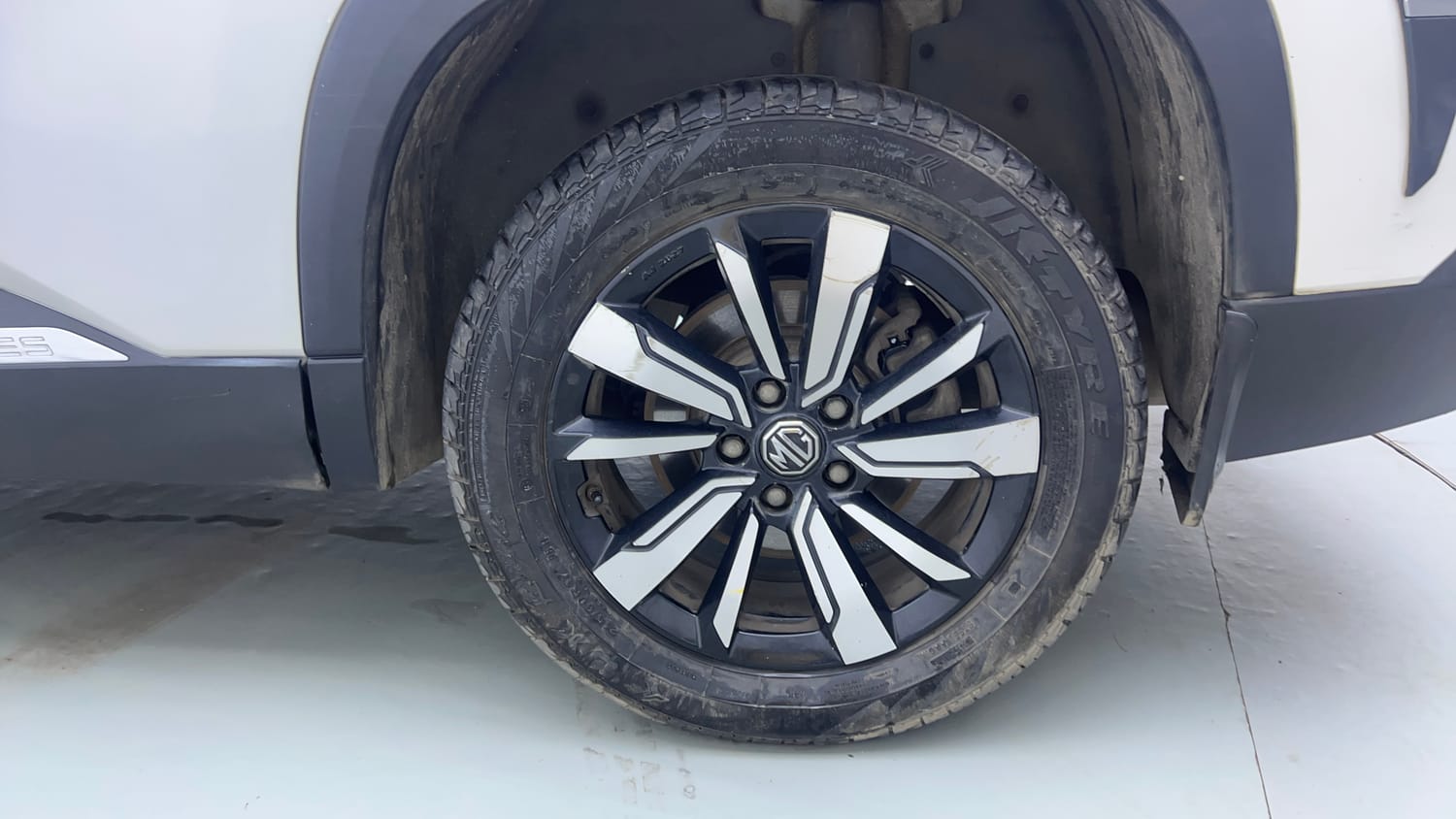 Used 2019 MG Motors Hector Sharp 1.5 DCT Petrol Petrol Automatic tyres LEFT REAR TYRE RIM VIEW