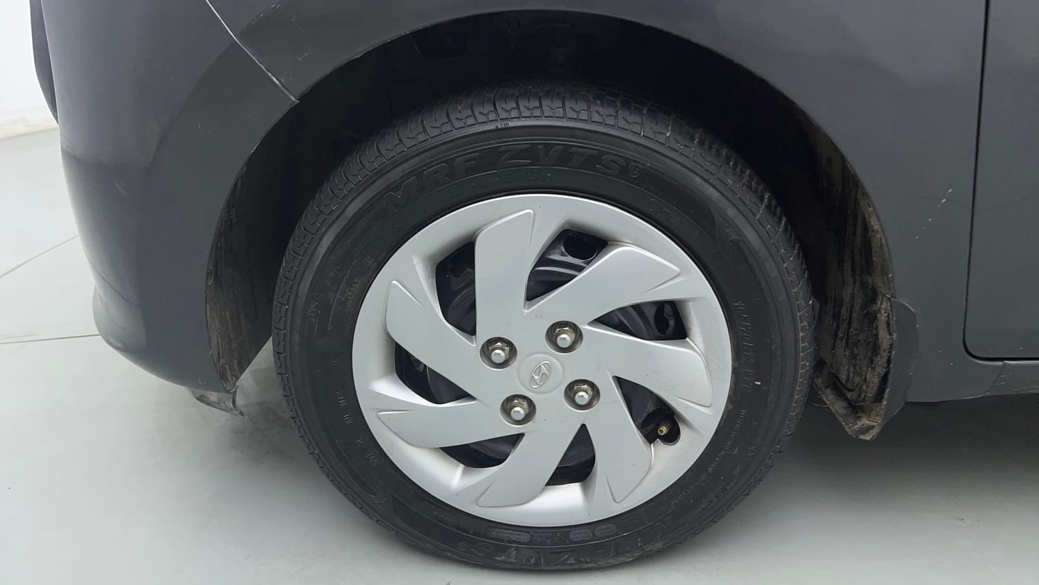 Used 2021 Hyundai Santro Sportz AMT Petrol Automatic tyres LEFT FRONT TYRE RIM VIEW