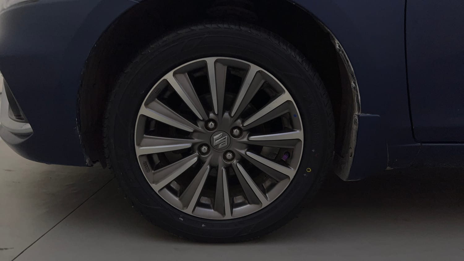 Used 2020 Maruti Suzuki Ciaz Alpha Hybrid 1.5 Petrol Manual tyres LEFT FRONT TYRE RIM VIEW