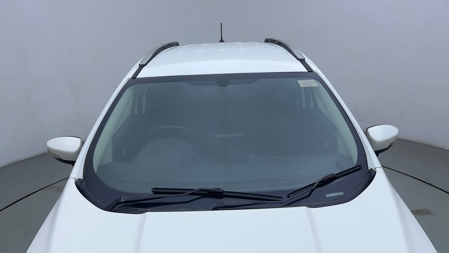 Used 2018 Ford EcoSport Titanium 1.5L TDCi Diesel Manual exterior FRONT WINDSHIELD VIEW