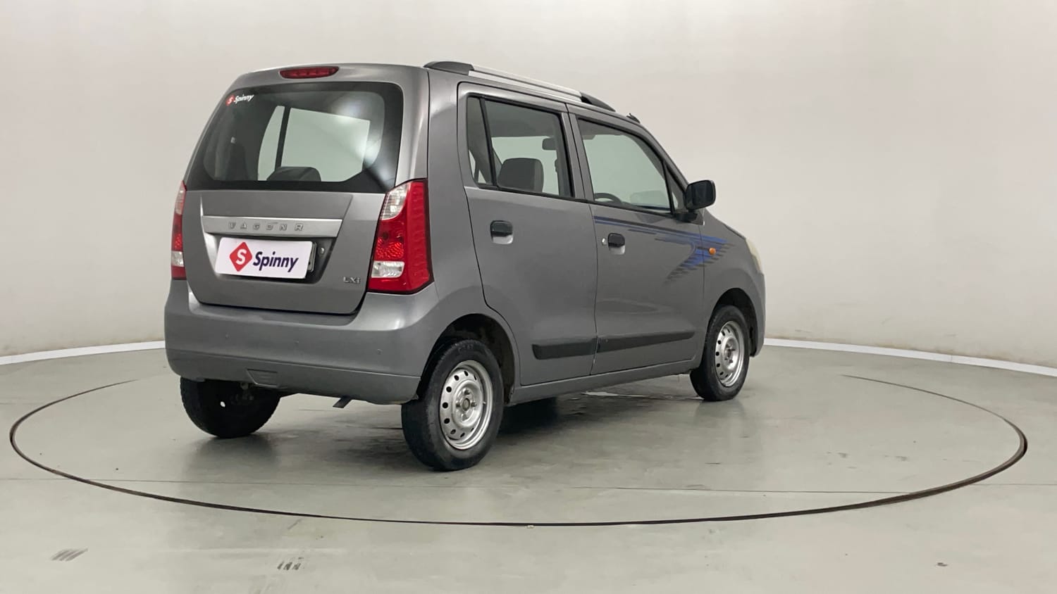 Used 2015 Maruti Suzuki Wagon R LXI Petrol Manual exterior RIGHT REAR CORNER VIEW
