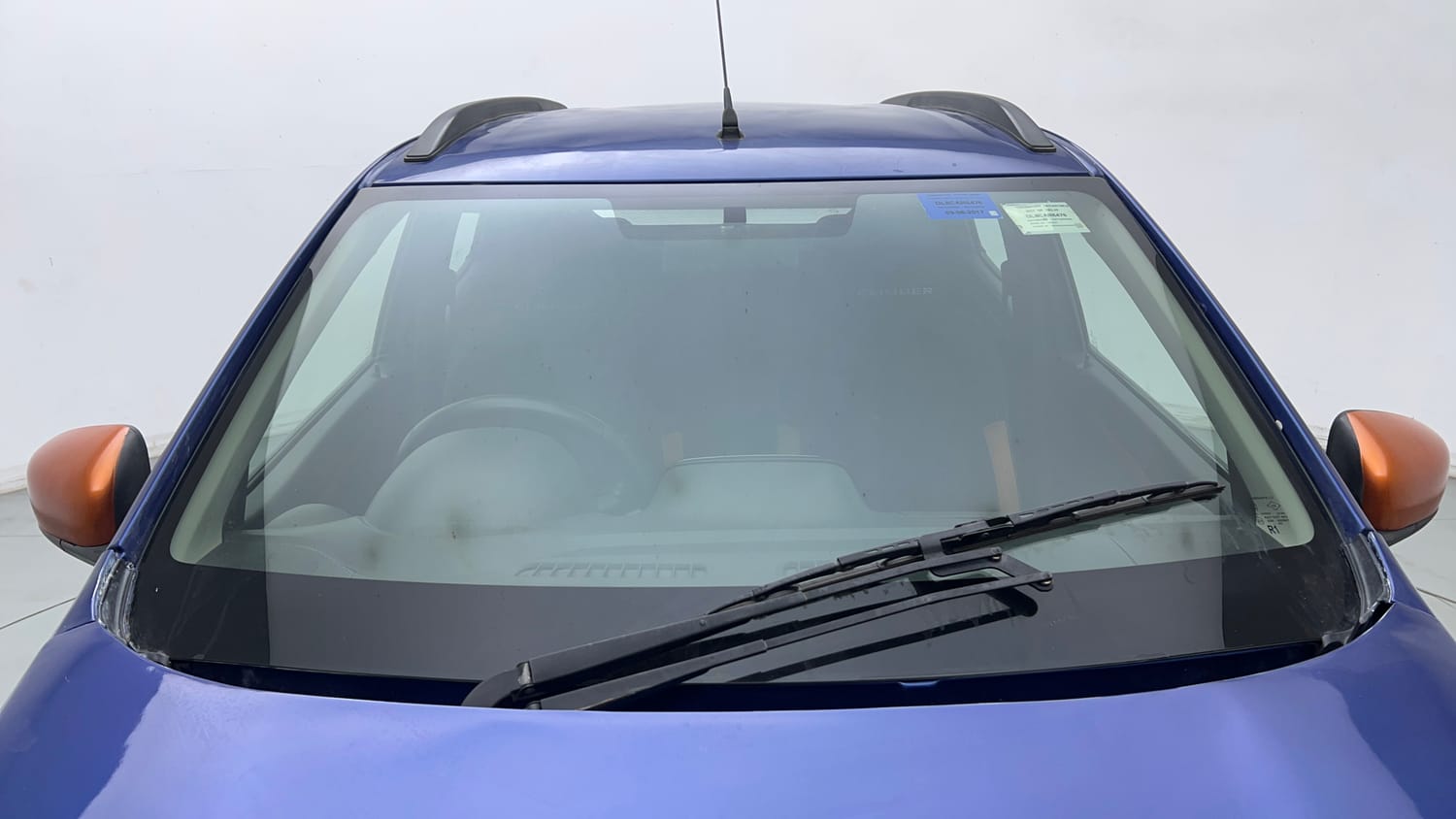 Used 2017 Renault Kwid CLIMBER 1.0 AMT Petrol Automatic exterior FRONT WINDSHIELD VIEW