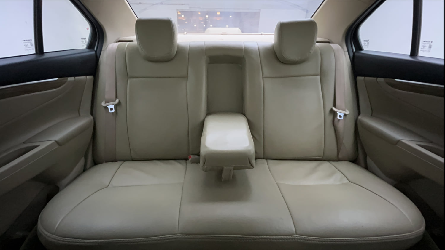 Used 2019 Maruti Suzuki Ciaz Alpha Hybrid 1.5 Petrol Manual interior REAR SEAT CONDITION VIEW
