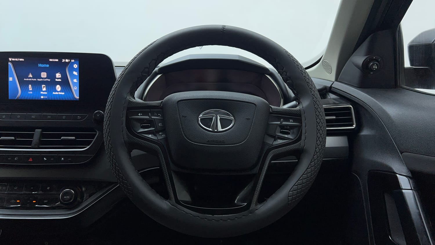 Used 2022 Tata Harrier XTA Plus Dark Edition Diesel Automatic interior STEERING VIEW