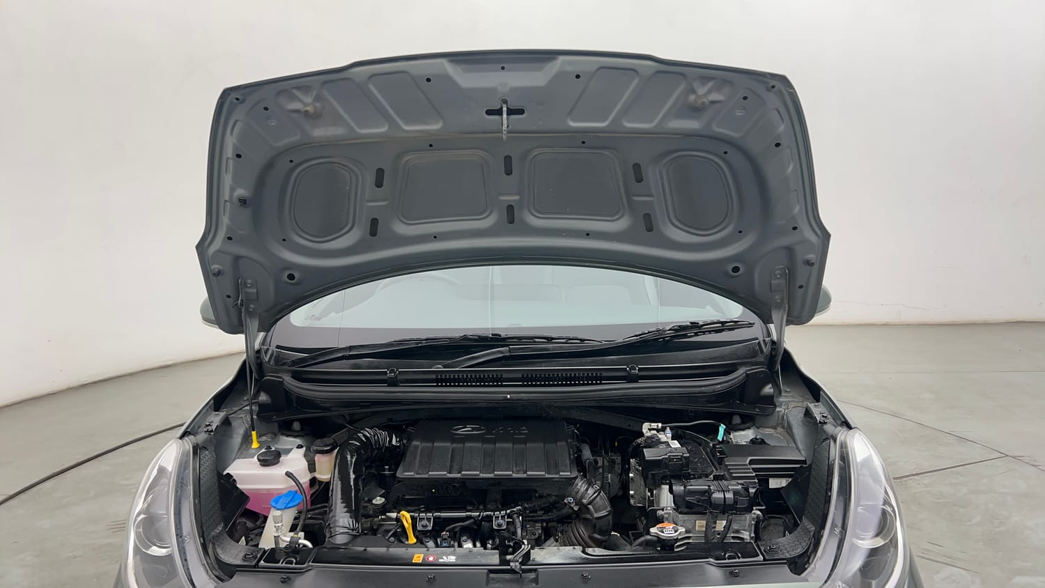Used 2025 Hyundai Grand i10 Nios Asta 1.2 Kappa AMT Petrol Automatic engine ENGINE & BONNET OPEN FRONT VIEW