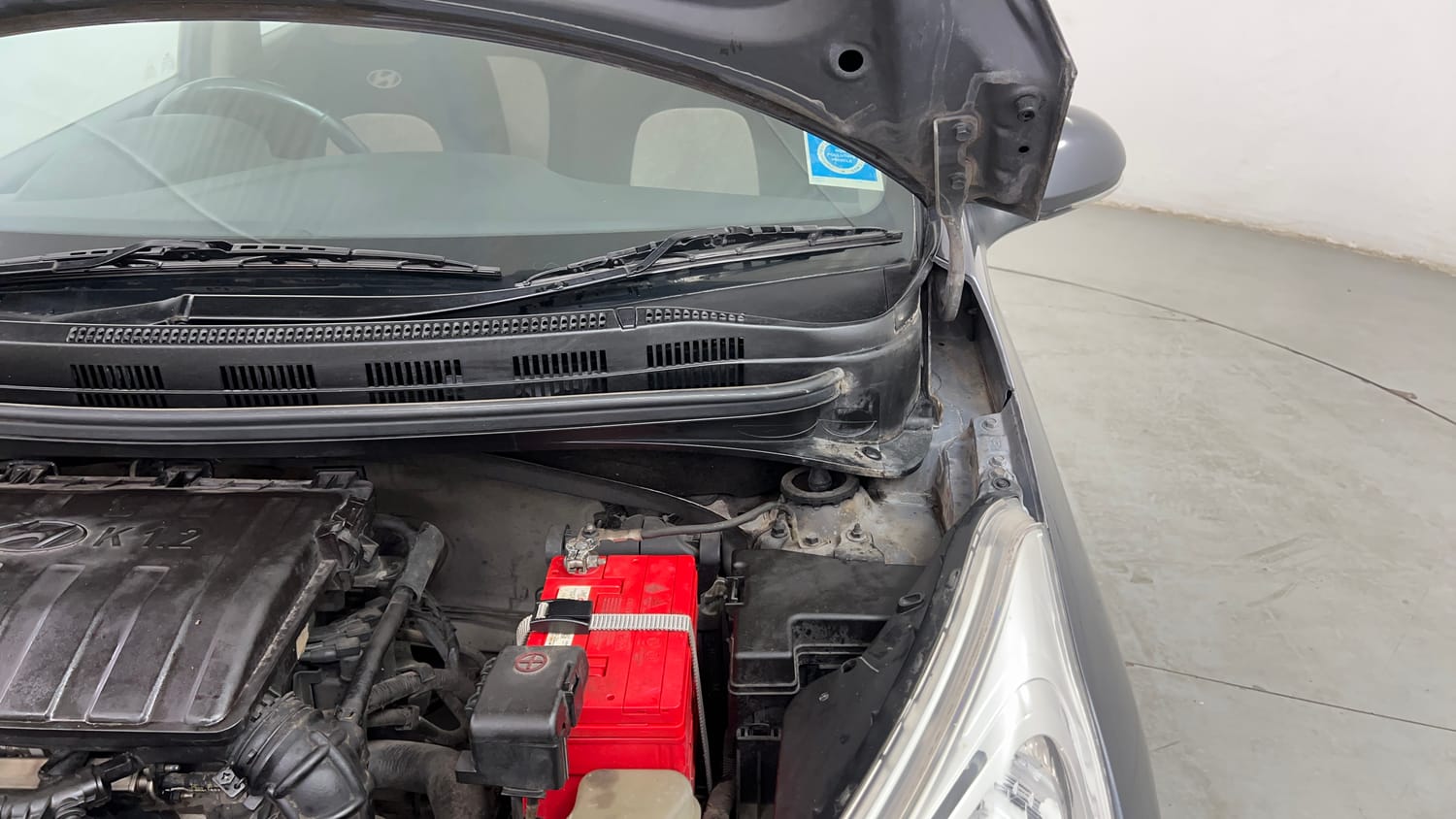 Used 2014 Hyundai Grand i10 Asta AT 1.2 Kappa VTVT Petrol Automatic engine ENGINE LEFT SIDE HINGE & APRON VIEW