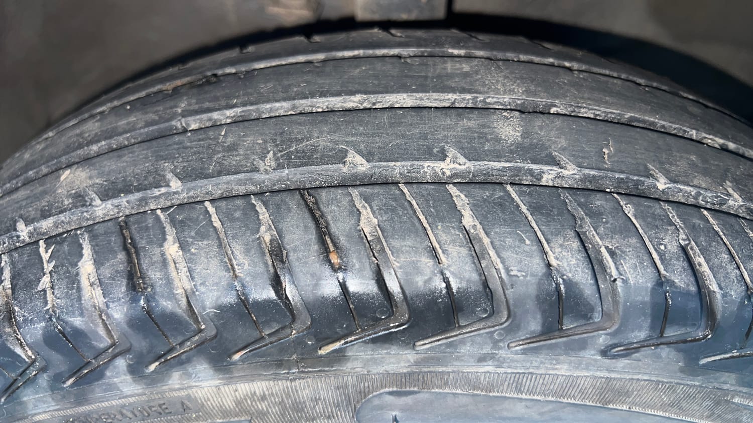Used 2017 Maruti Suzuki Wagon R LXI CNG Cng Manual tyres RIGHT FRONT TYRE TREAD VIEW