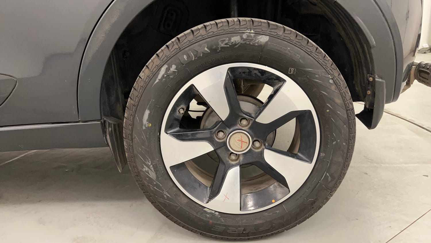 Used 2019 Tata Nexon XZA Plus Diesel Diesel Automatic tyres LEFT REAR TYRE RIM VIEW
