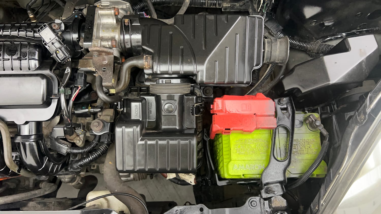 Used 2017 Honda Amaze 1.2 SX i-VTEC Petrol Manual engine ENGINE LEFT SIDE VIEW