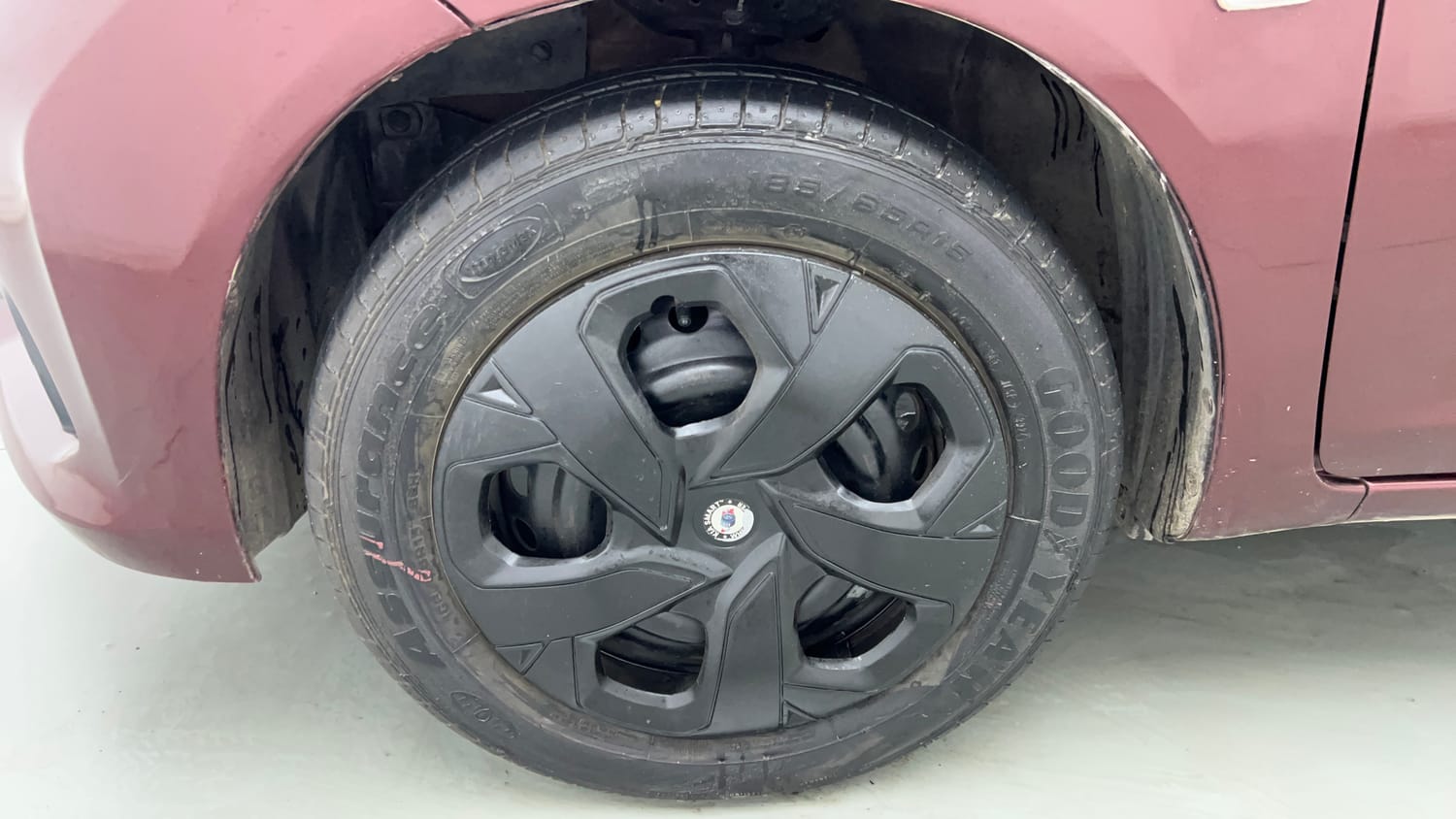 Used 2014 Honda Mobilio S Petrol Petrol Manual tyres LEFT FRONT TYRE RIM VIEW